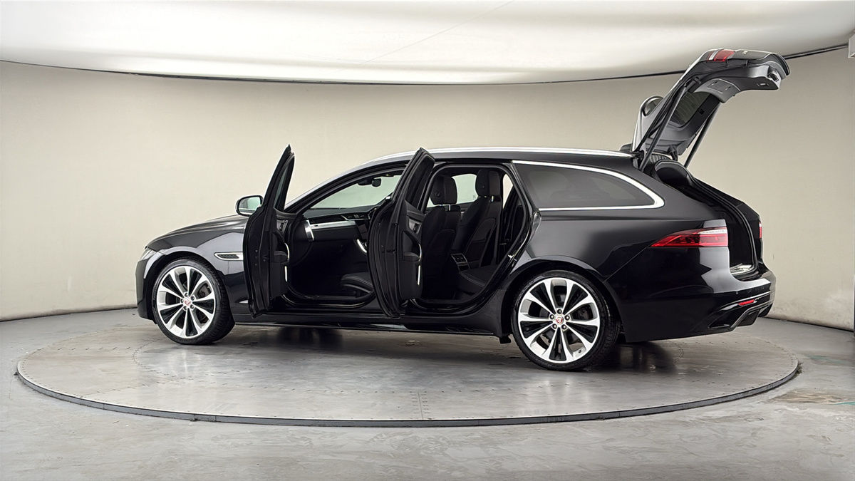 More views of Jaguar XF