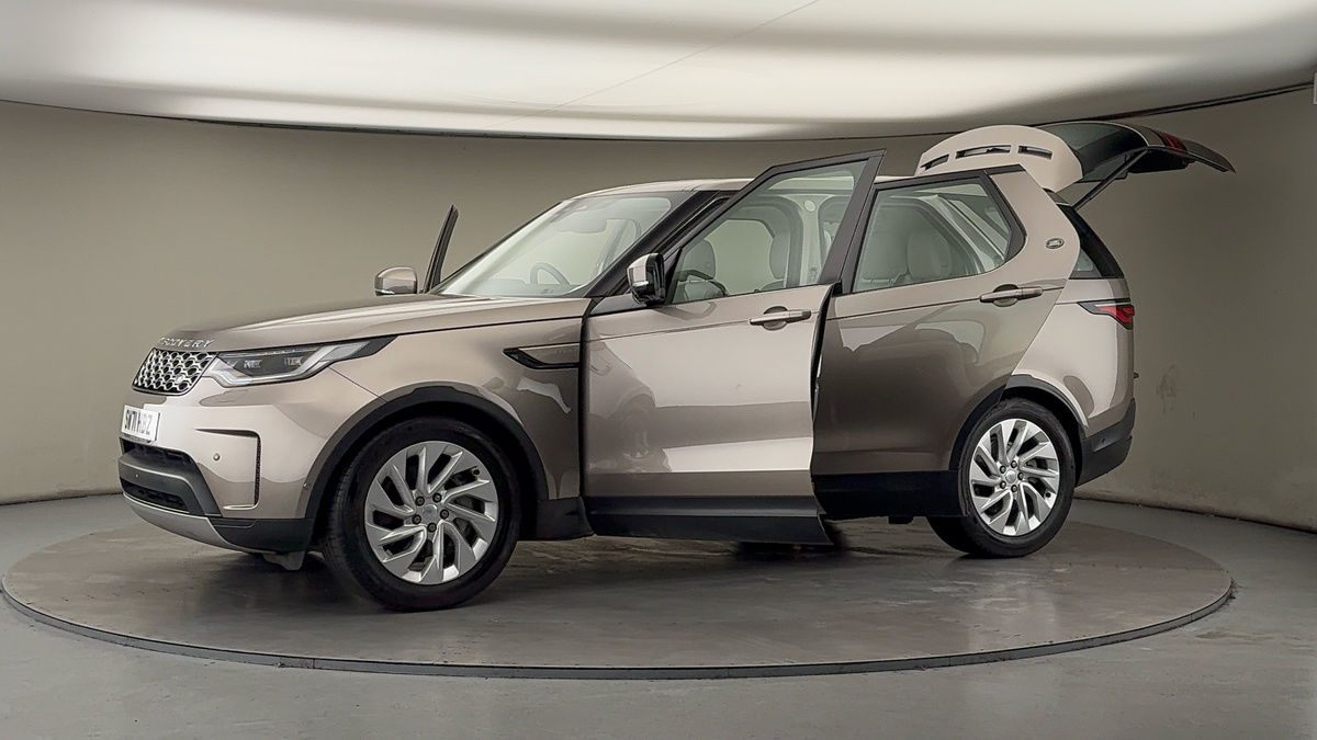 More views of Land Rover Discovery