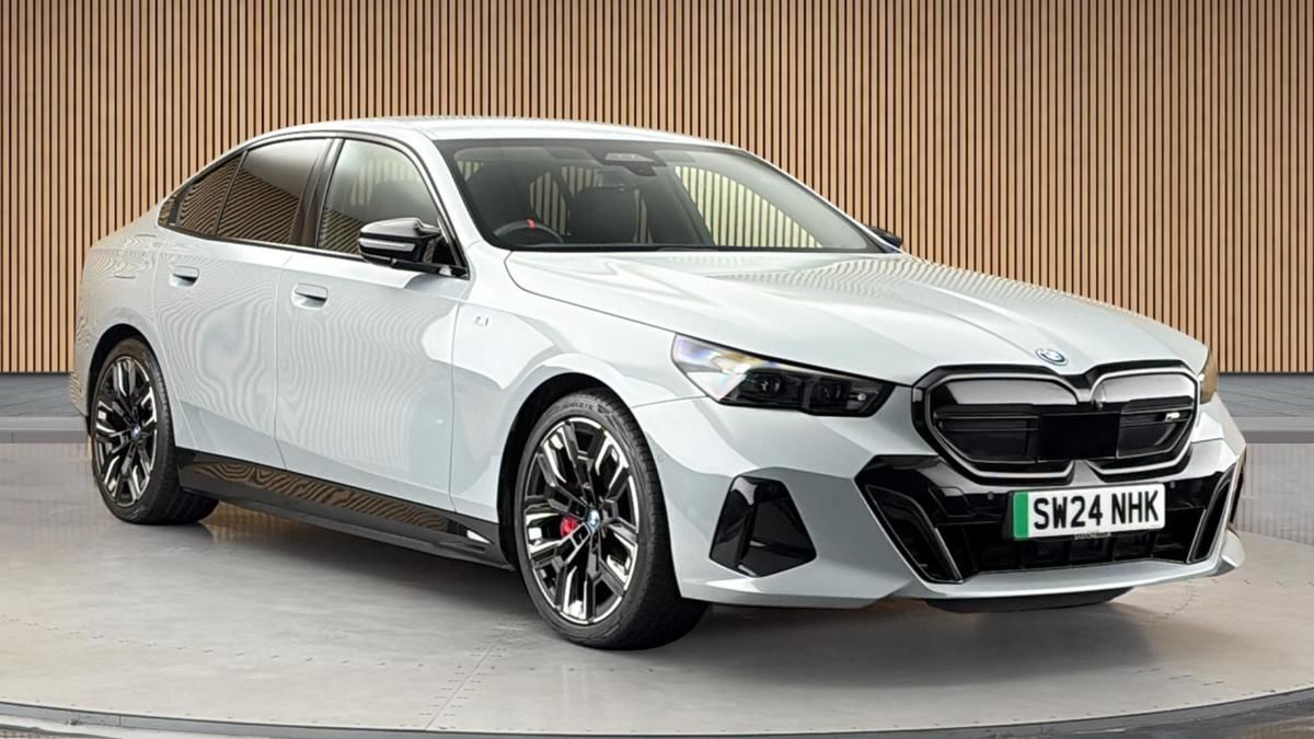 2024 BMW i5