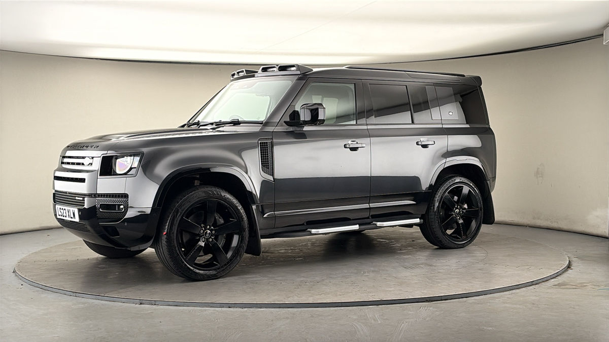 More views of Land Rover Defender 110