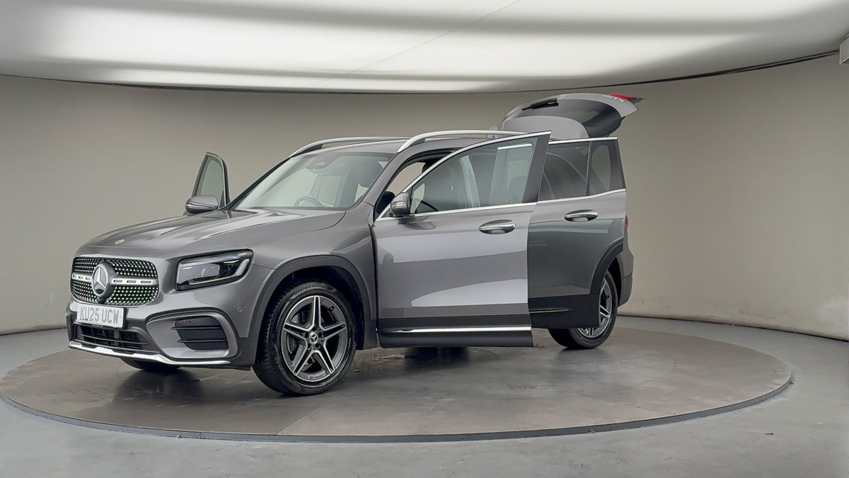Mercedes-Benz GLB Image 22