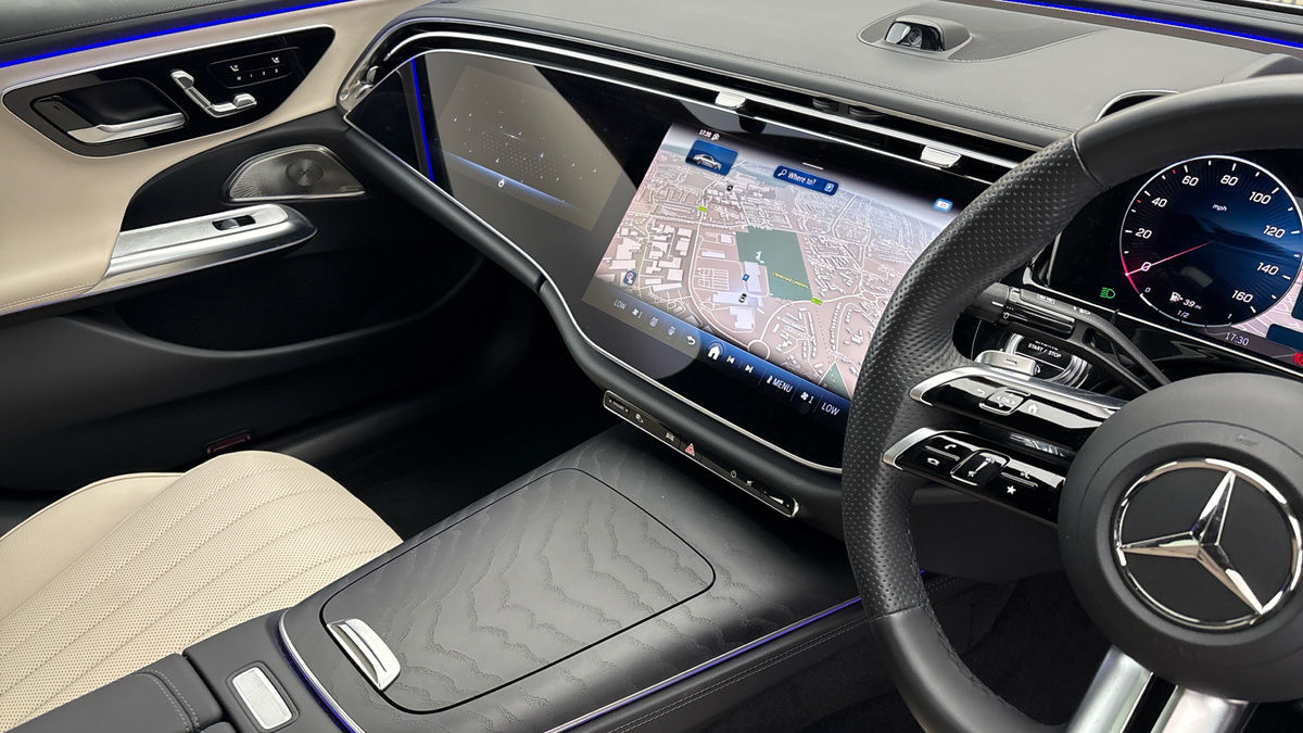 Mercedes-Benz E Class Image 18