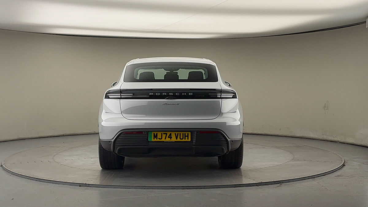 Porsche Macan Image 5