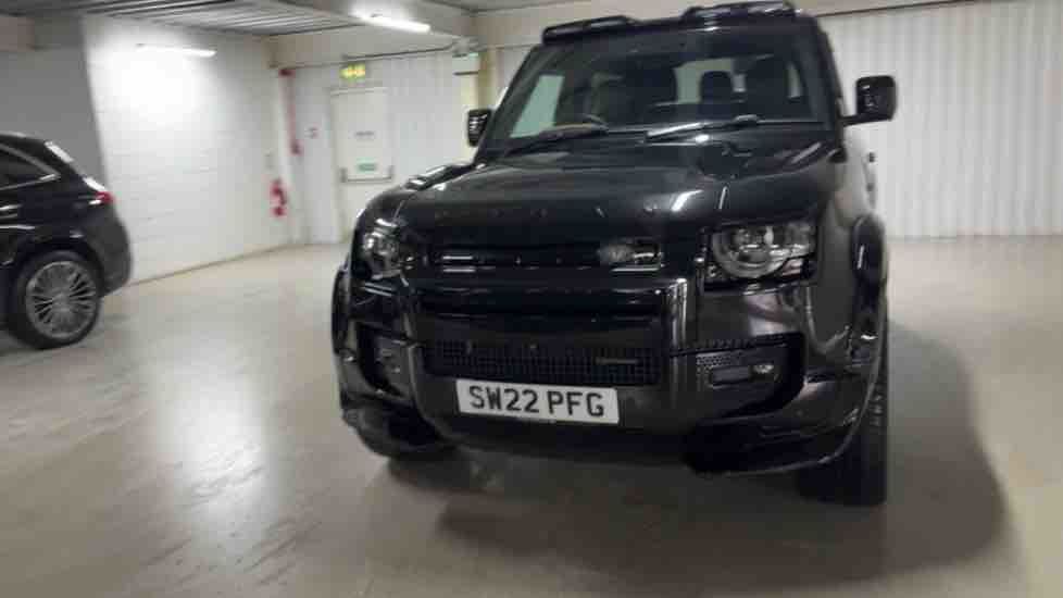 More views of Land Rover Defender 90