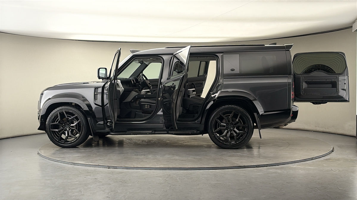 More views of Land Rover Defender 130