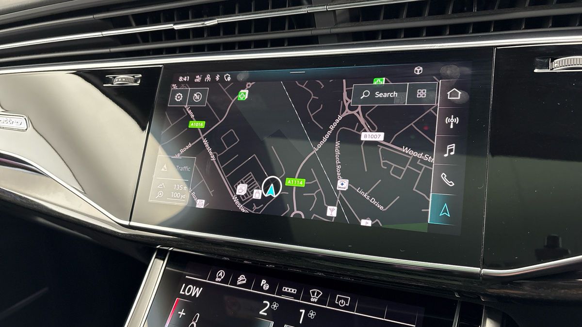 Audi Q7 Image 17