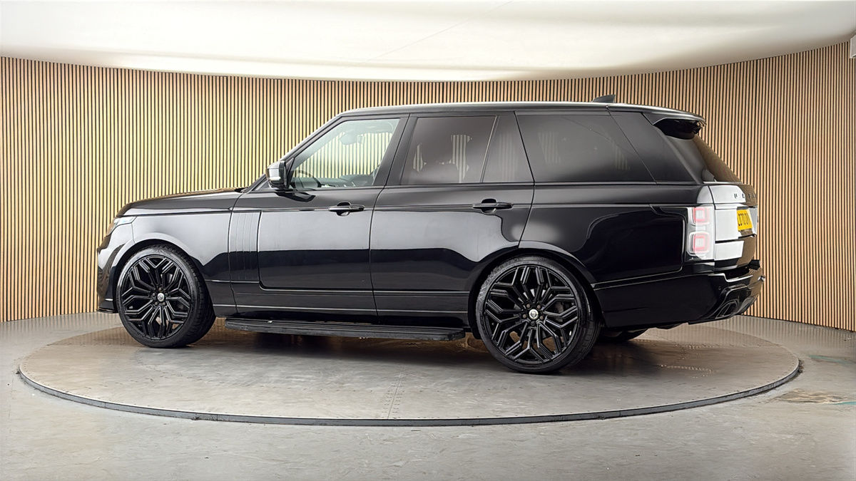 More views of Land Rover Range Rover