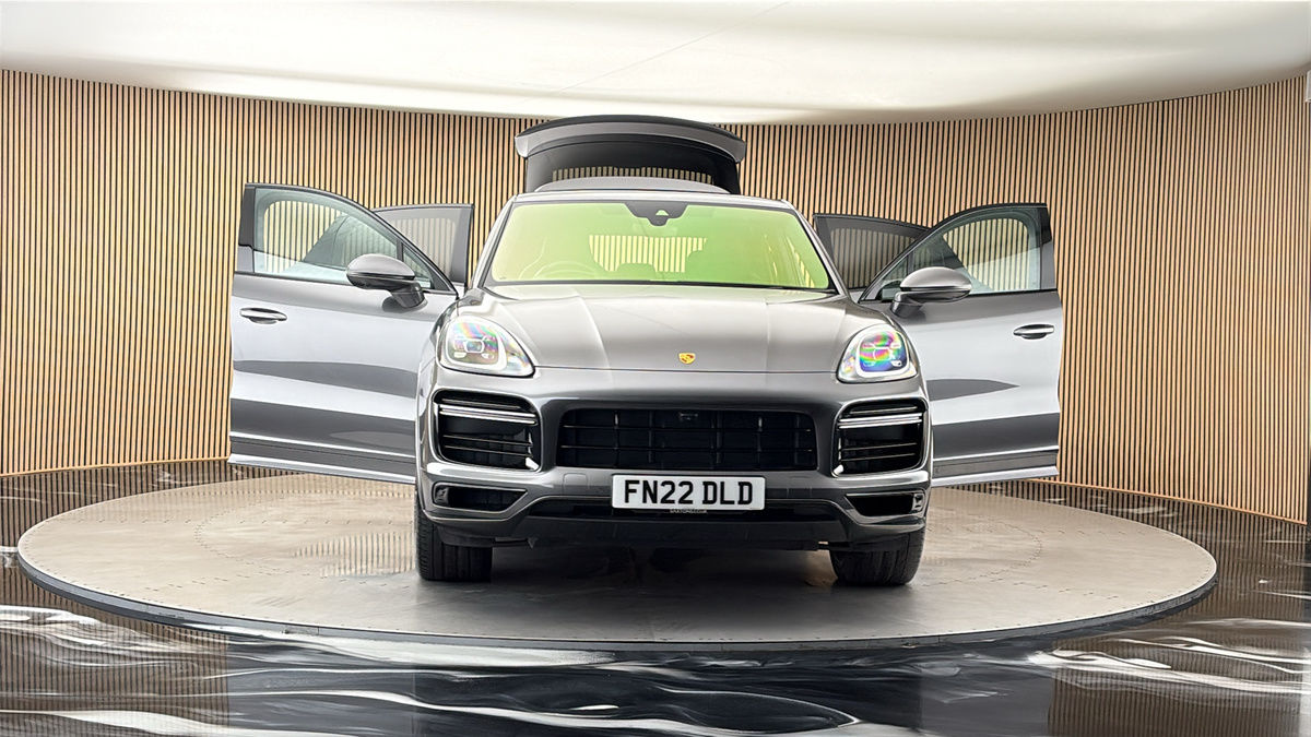 More views of Porsche Cayenne