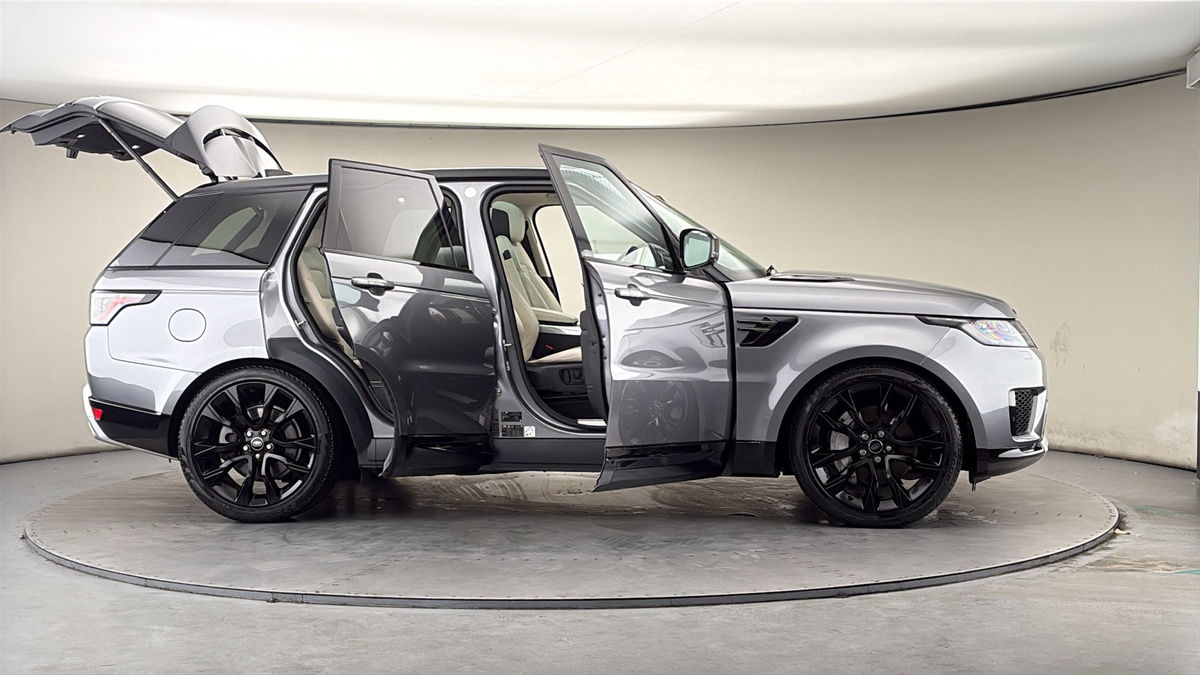 More views of Land Rover Range Rover Sport