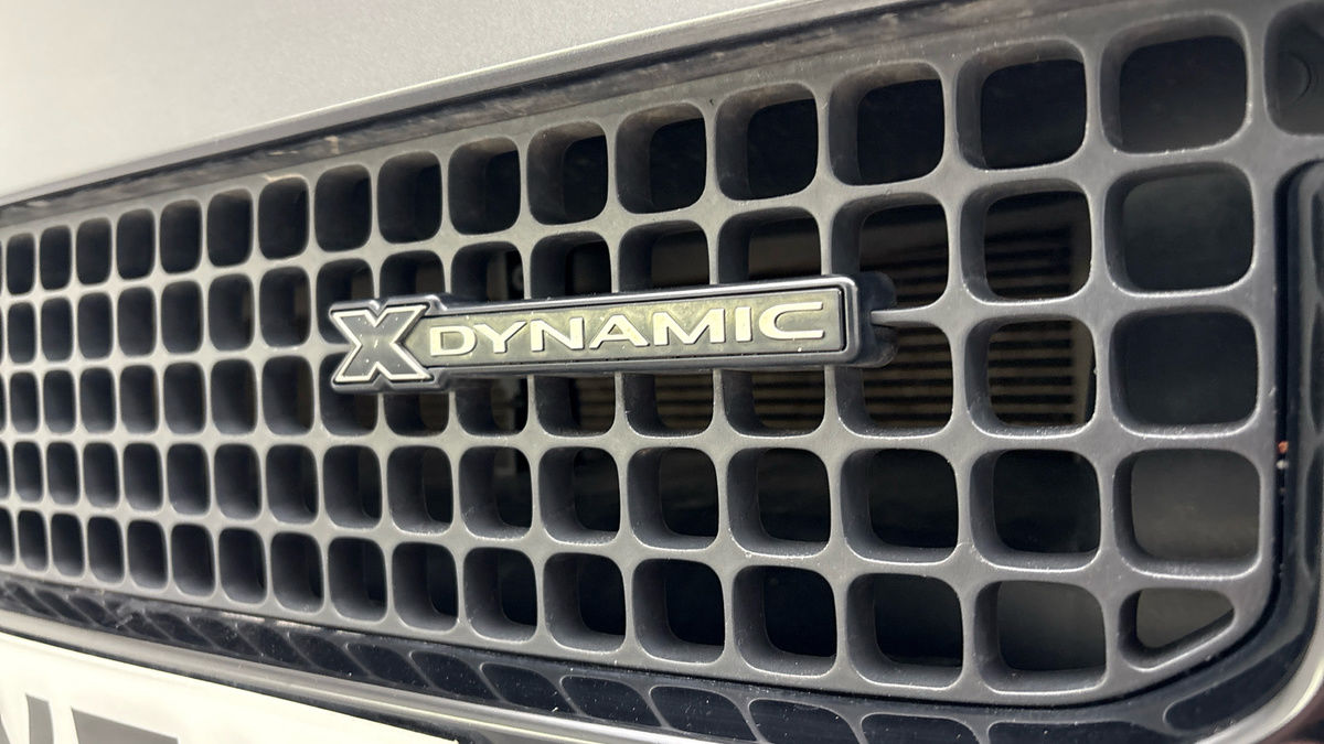 Land Rover Defender 90 Image 9