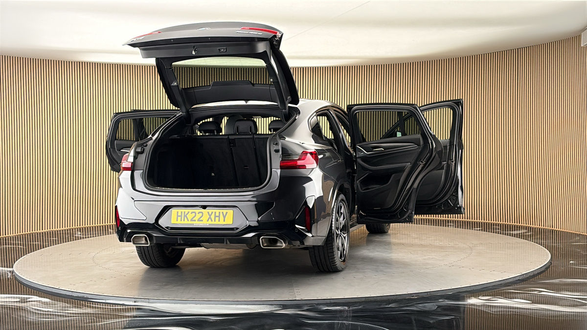 More views of BMW X4