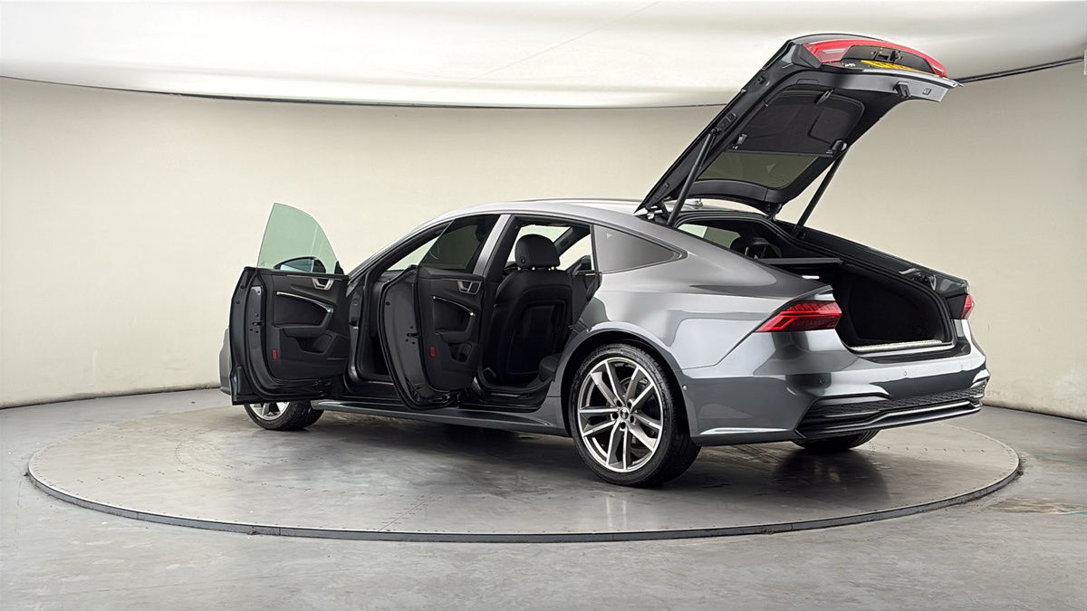 More views of Audi A7