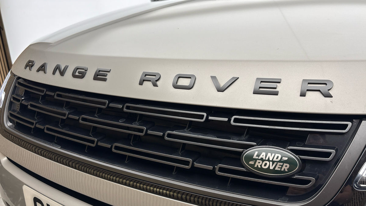 Land Rover Range Rover Evoque Image 24