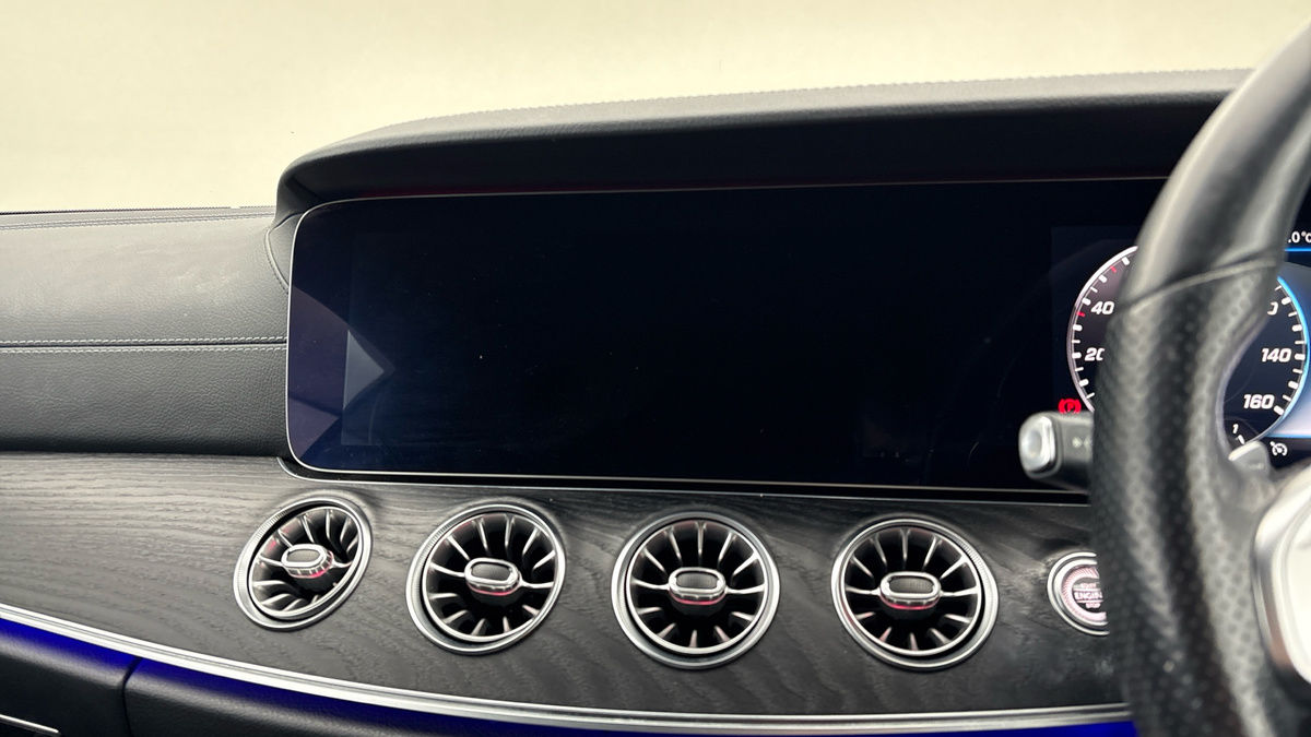 Mercedes-Benz E Class Image 17