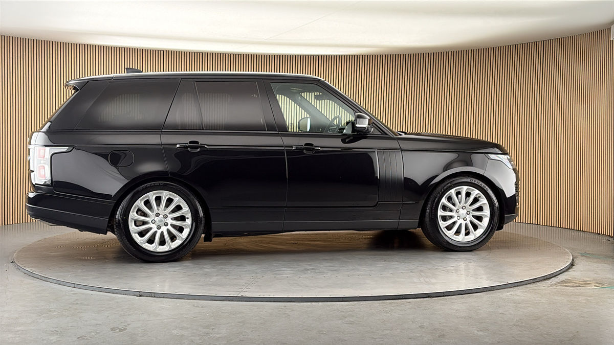 More views of Land Rover Range Rover
