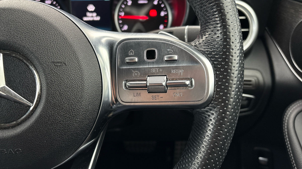 Mercedes-Benz GLC Image 14