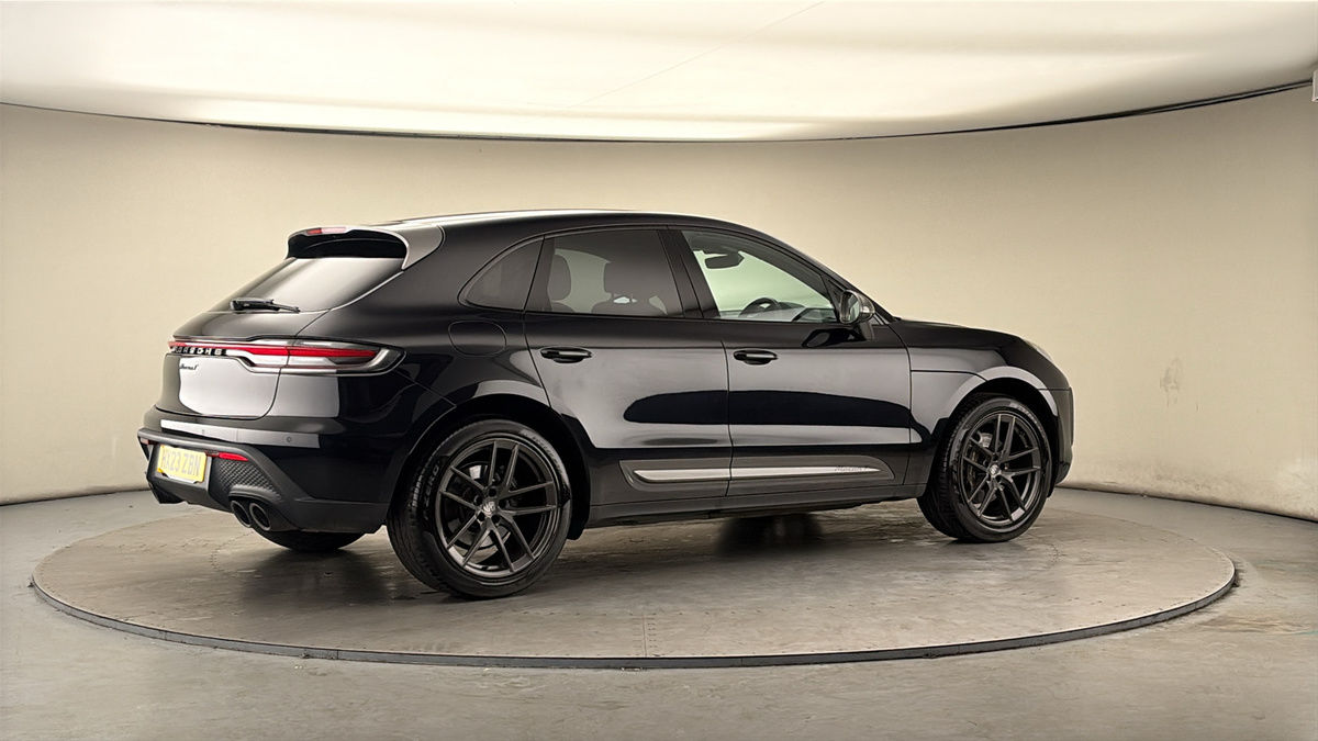 More views of Porsche Macan