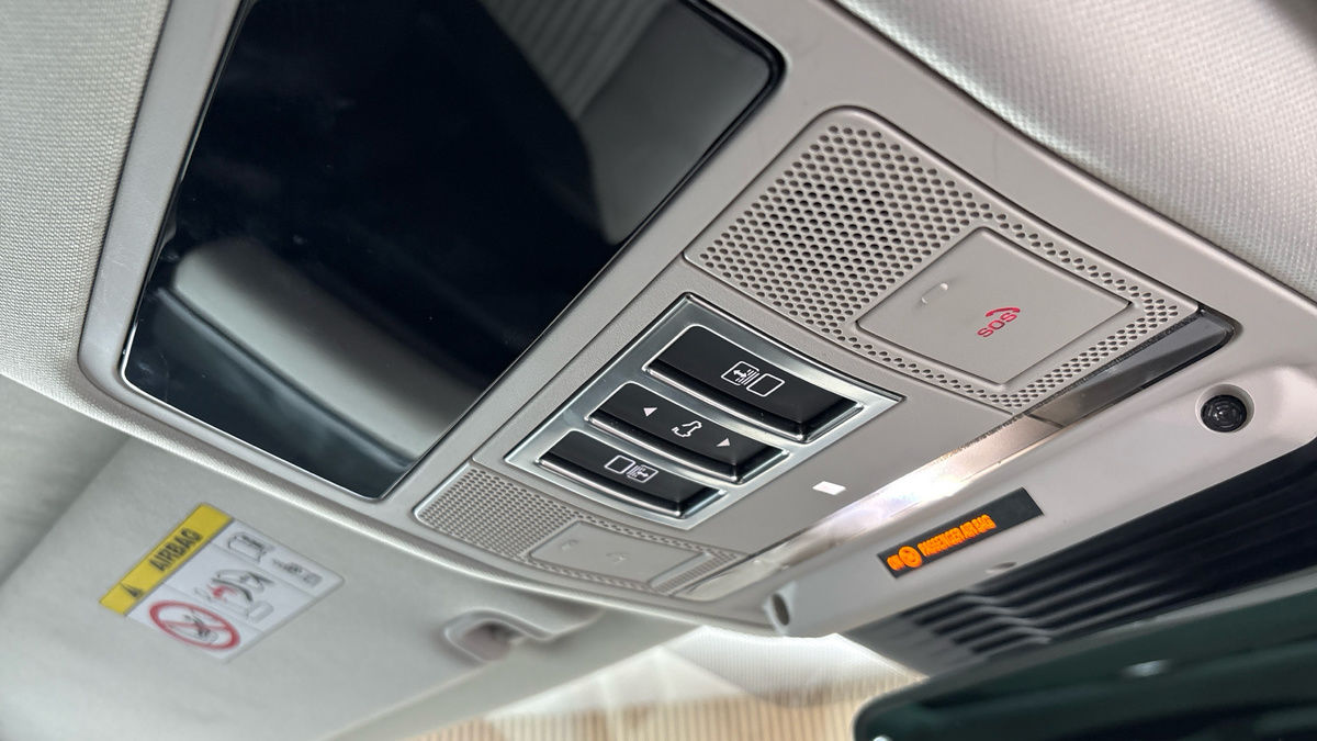 Land Rover Discovery Image 29