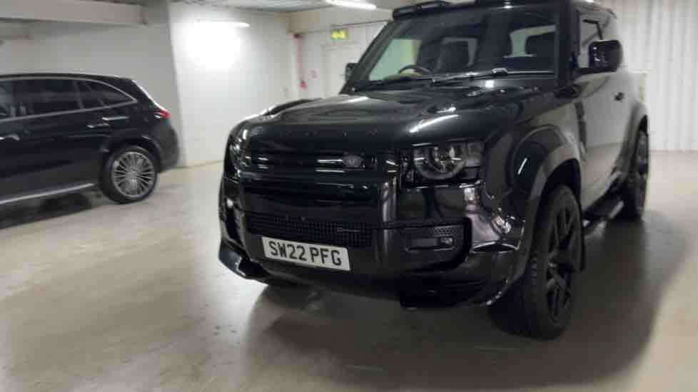 More views of Land Rover Defender 90