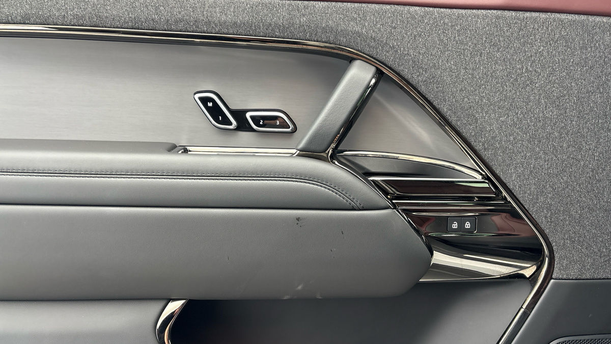 Land Rover Range Rover Sport Image 19