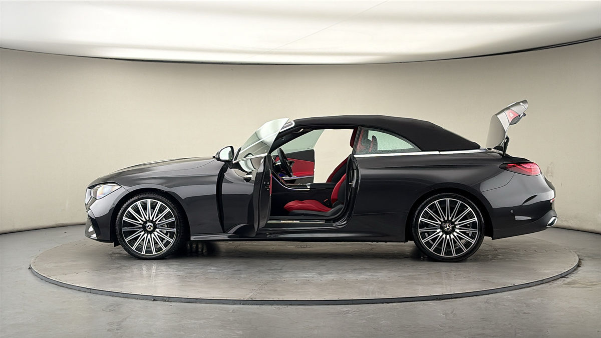 More views of Mercedes-Benz CLE