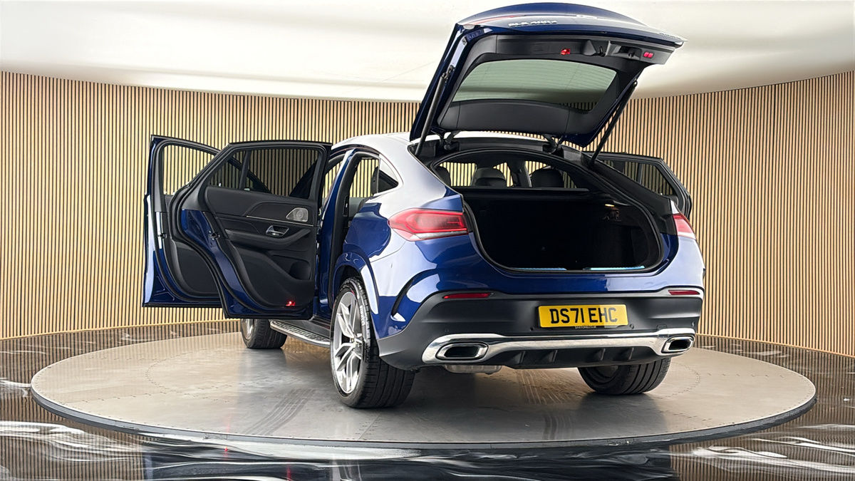 More views of Mercedes-Benz GLE