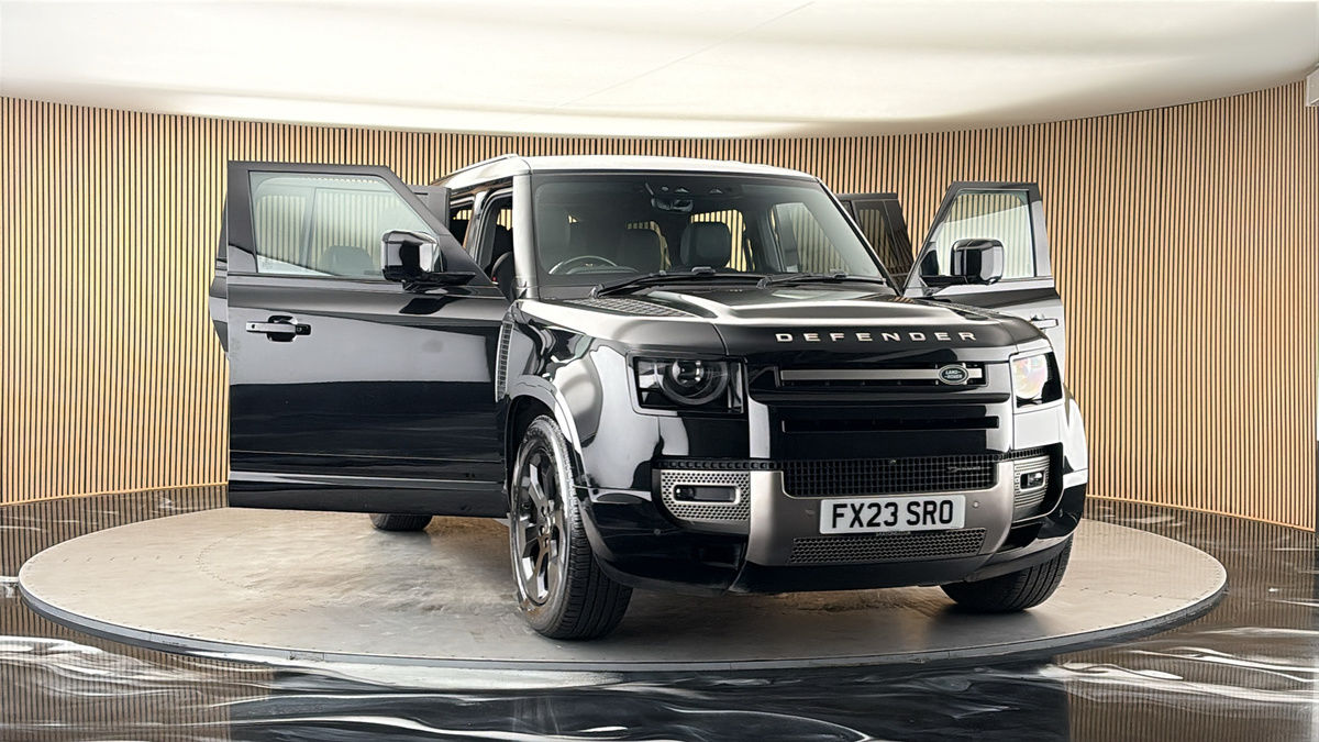 More views of Land Rover Defender 130