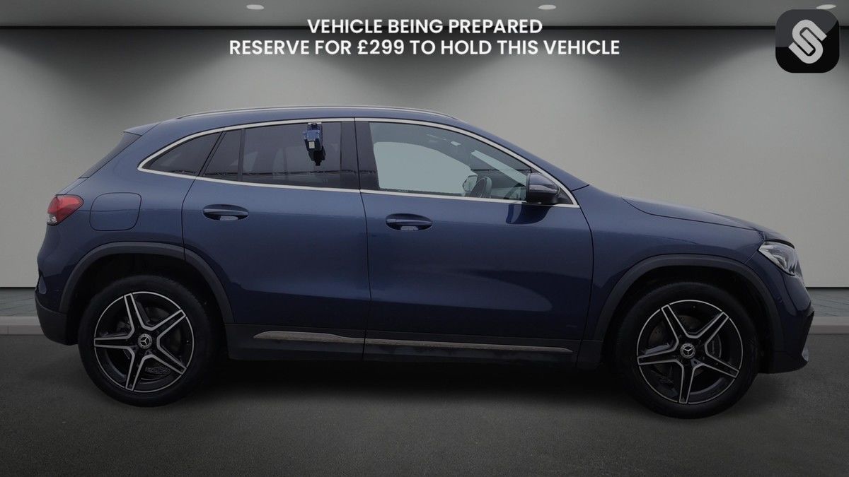 Mercedes-Benz GLA Image 5