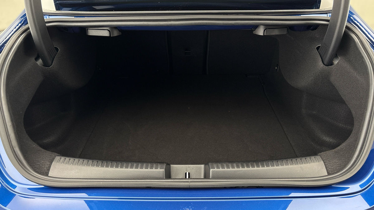 Mercedes-Benz CLA Image 11