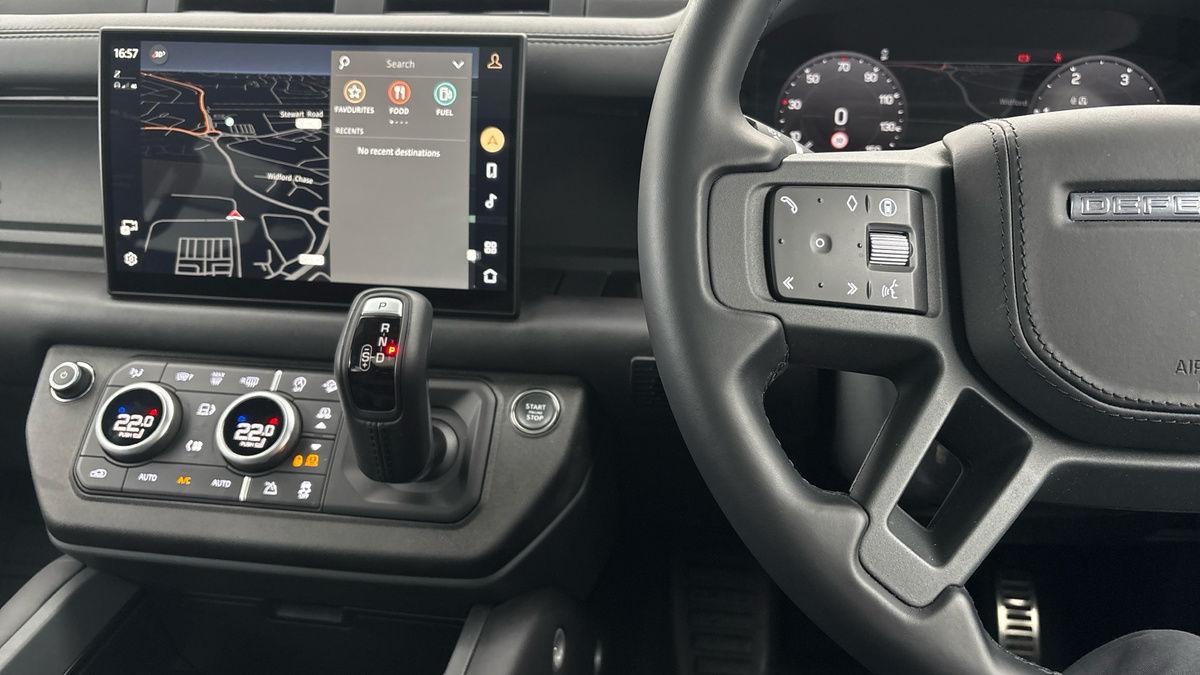 Land Rover Defender 110 Urban Image 13