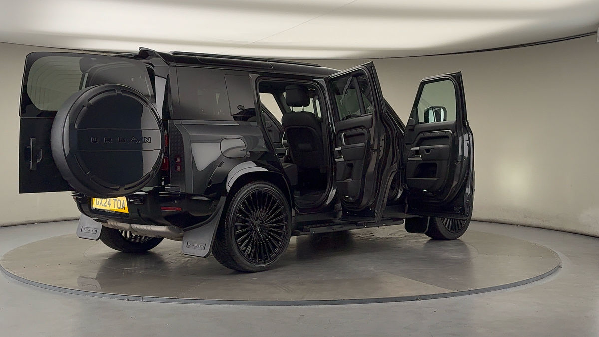 More views of Land Rover Defender 110