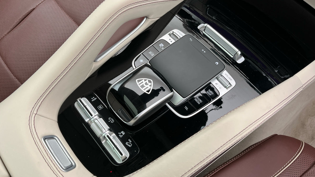 Mercedes-Benz Maybach GLS Image 25
