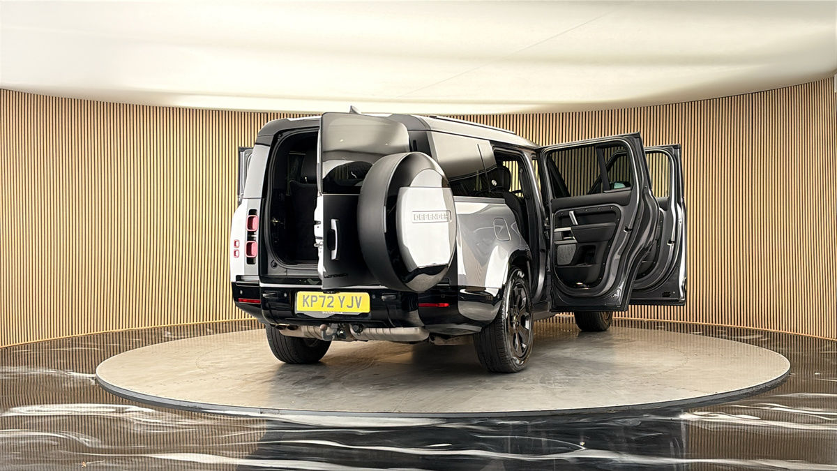 More views of Land Rover Defender 130