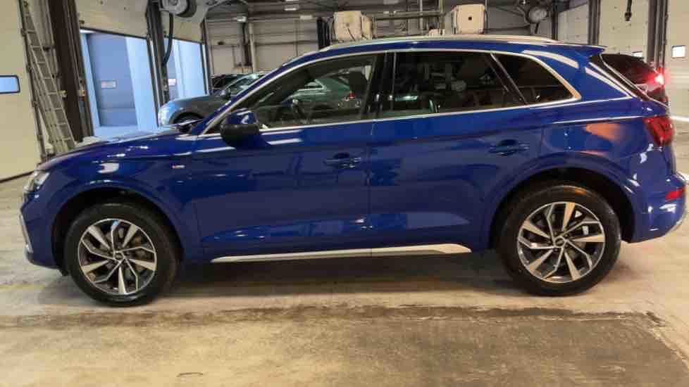 More views of Audi Q5