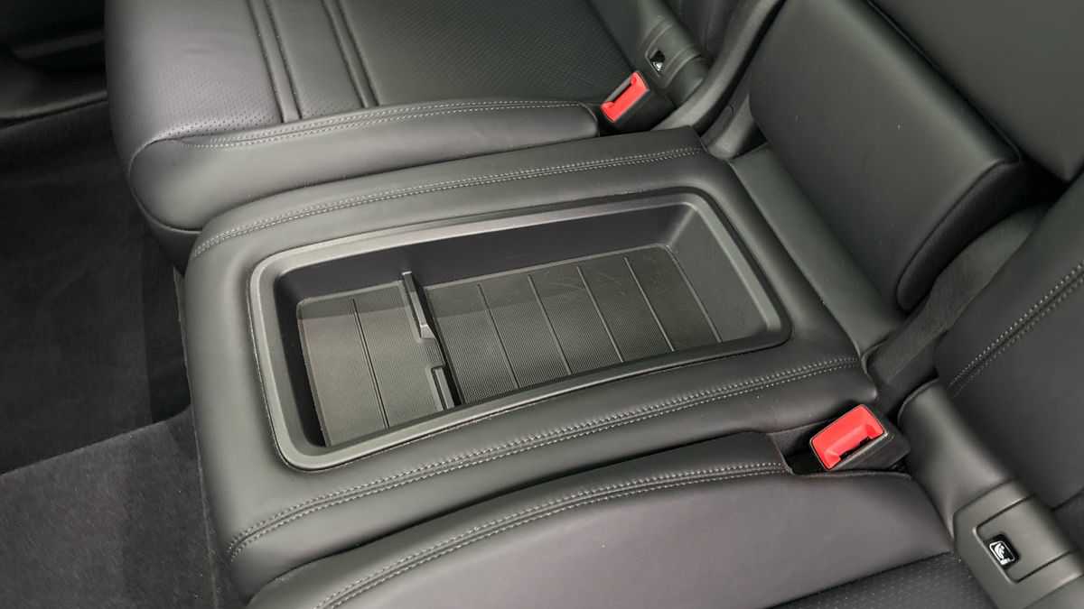 More views of Porsche Cayenne