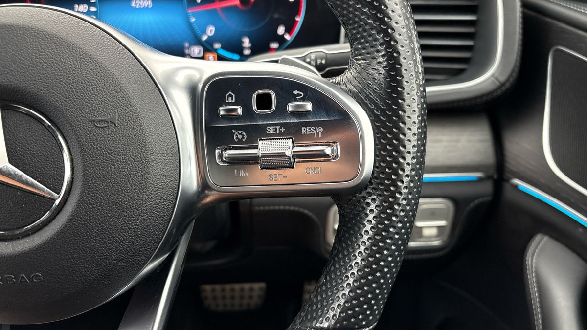 Mercedes-Benz GLE Image 14