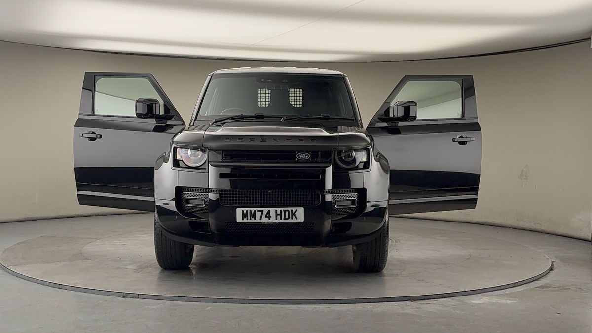 More views of Land Rover Defender 90