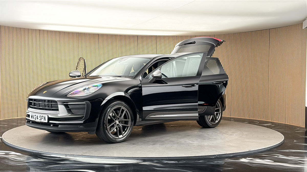 Porsche Macan Image 22