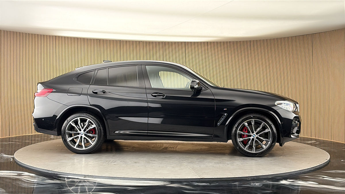 More views of BMW X4