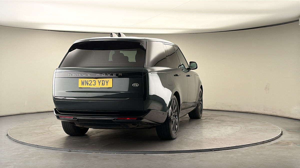 More views of Land Rover Range Rover