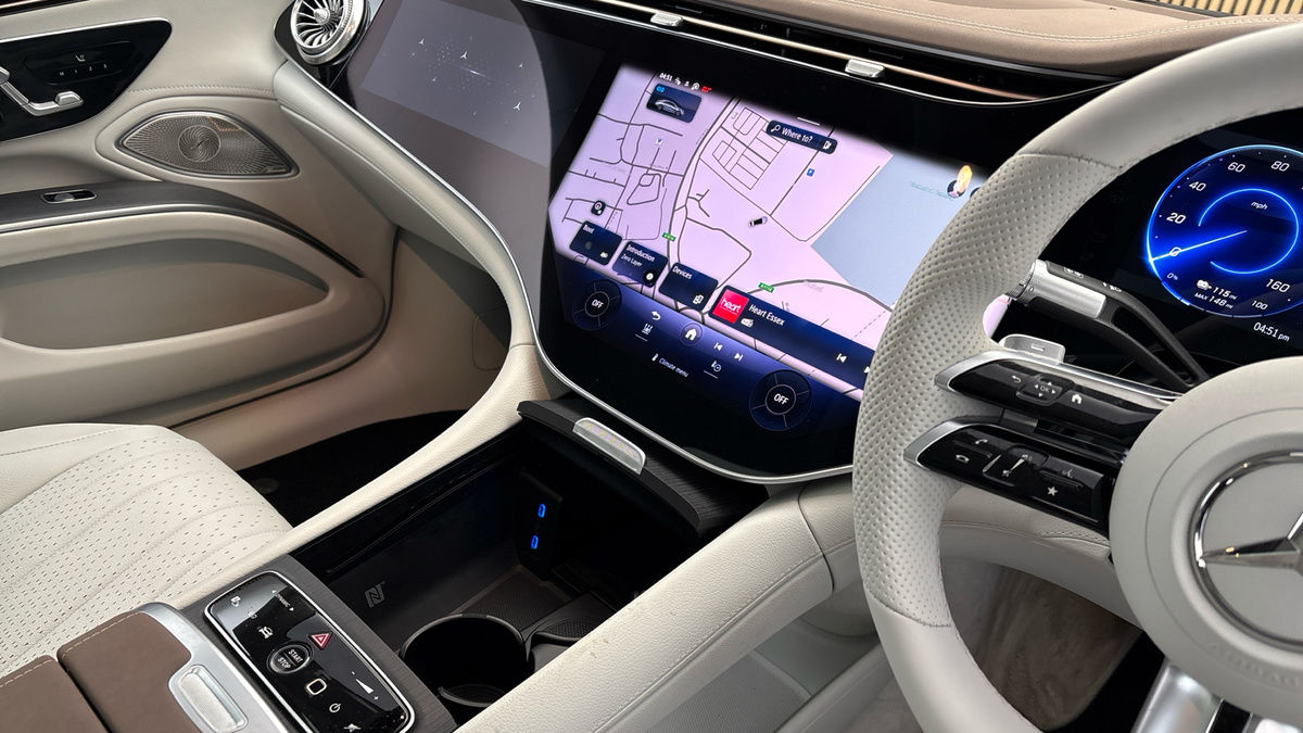 Mercedes-Benz EQS Image 18