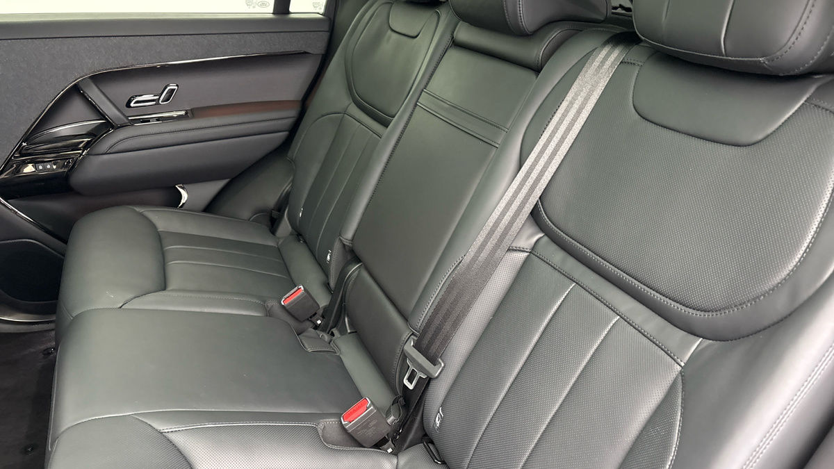 Land Rover Range Rover Sport Image 8
