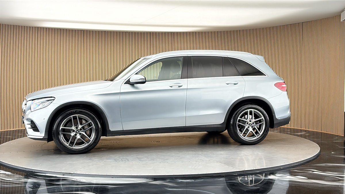 More views of Mercedes-Benz GLC