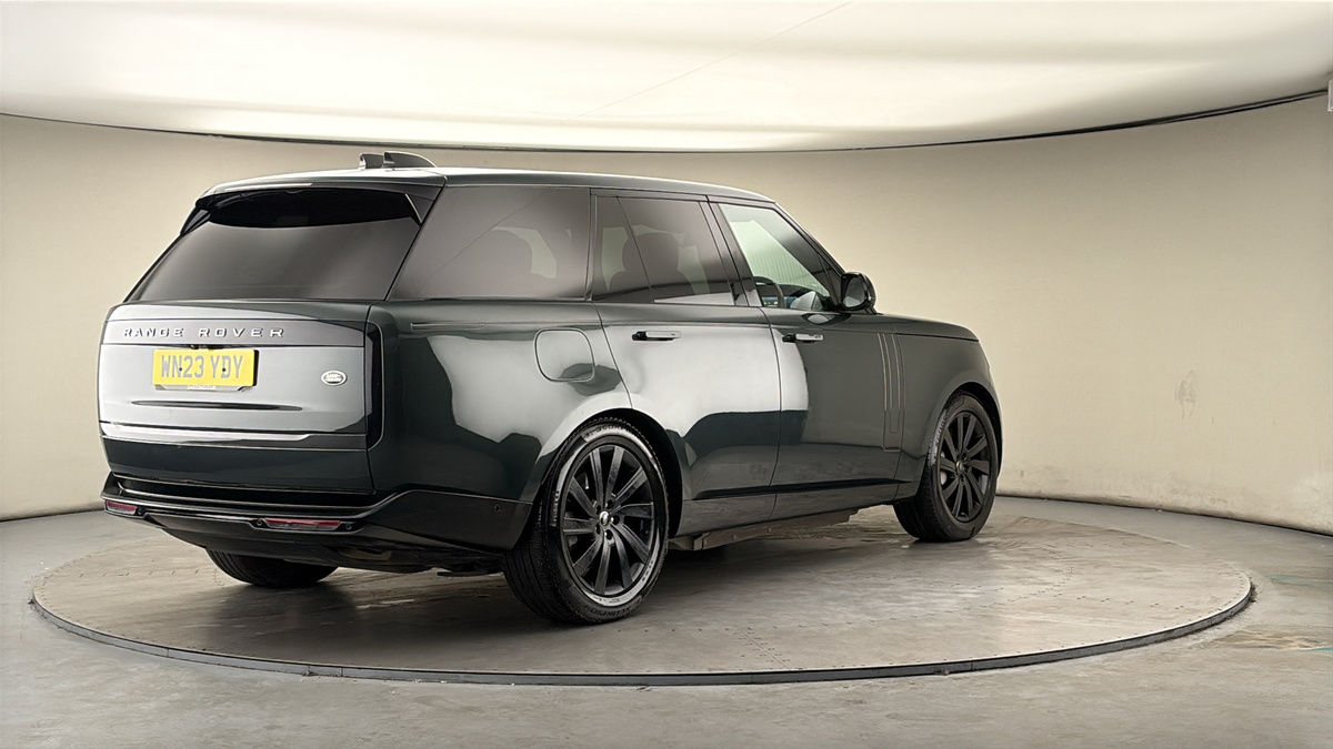 More views of Land Rover Range Rover