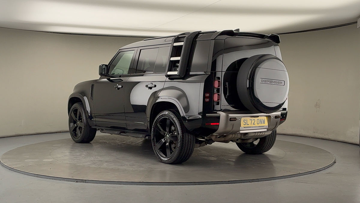 Land Rover Defender 110 Image 2