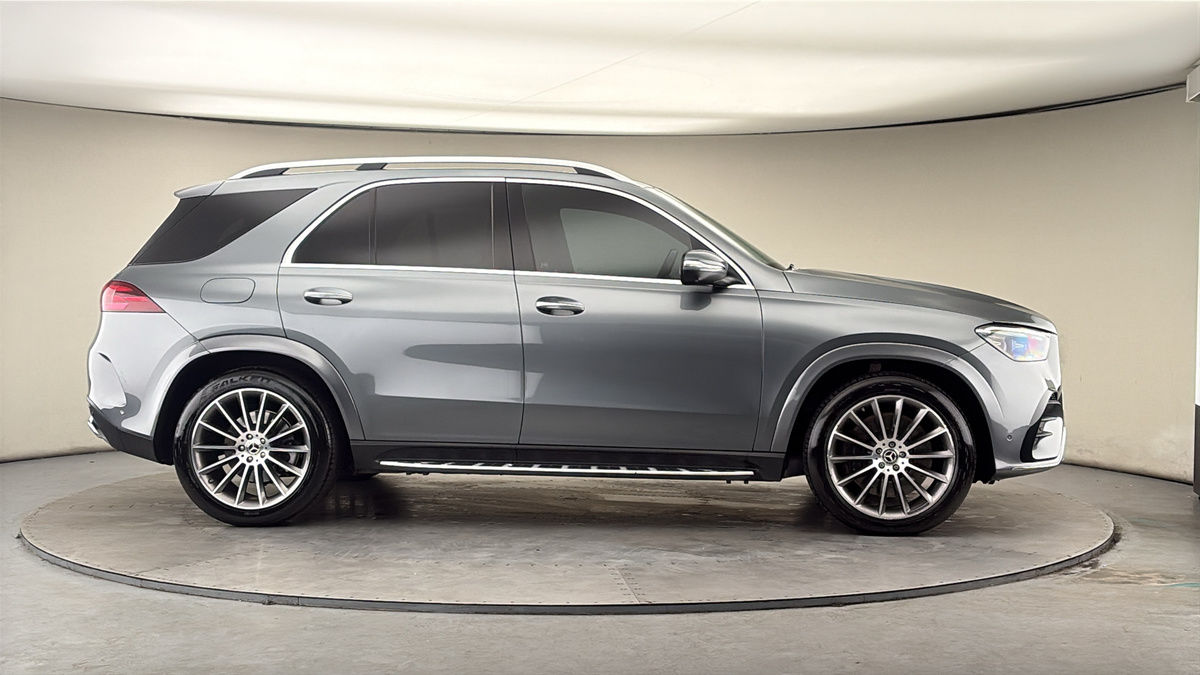 More views of Mercedes-Benz GLE