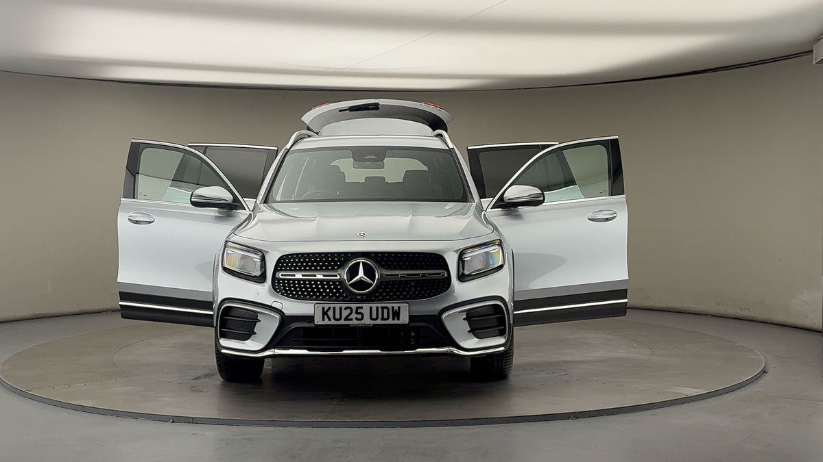 More views of Mercedes-Benz GLB