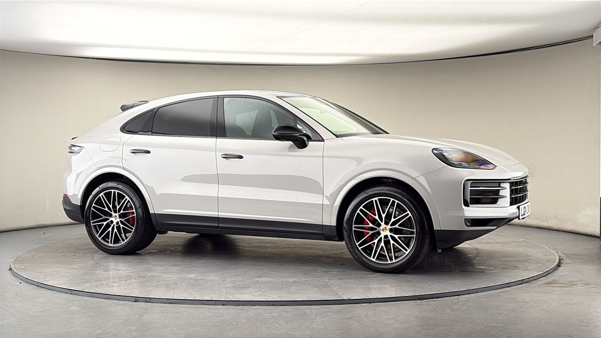 More views of Porsche Cayenne