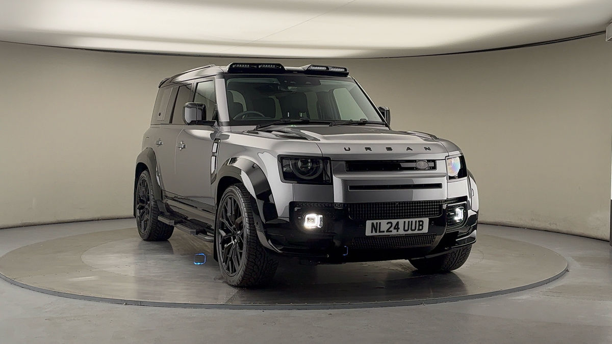 More views of Land Rover Defender 110