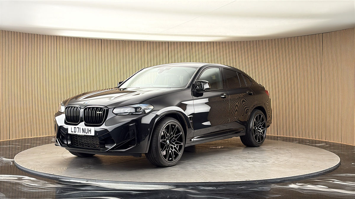More views of BMW X4 M
